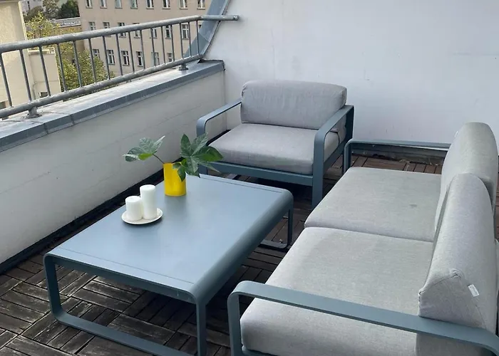 Bright Rooftop Loft With River View 公寓 柏林