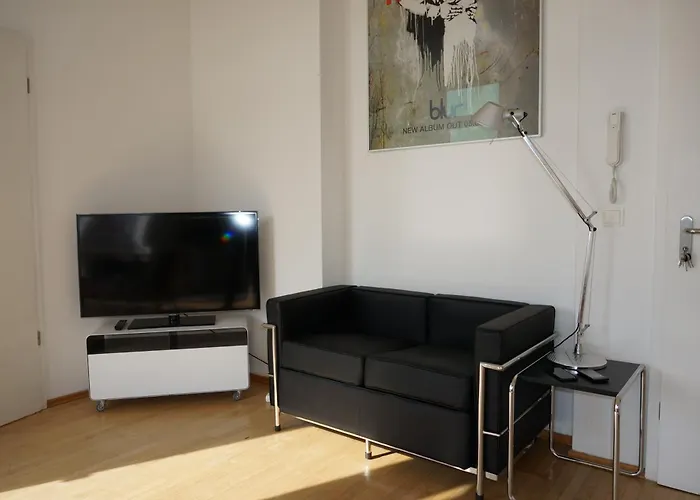 Bright Rooftop Loft With River View Lägenhet