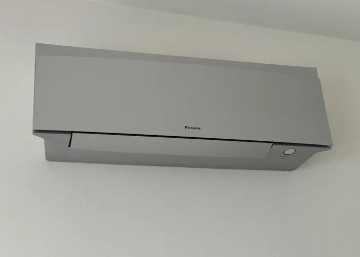 Bright Rooftop Loft With River View *