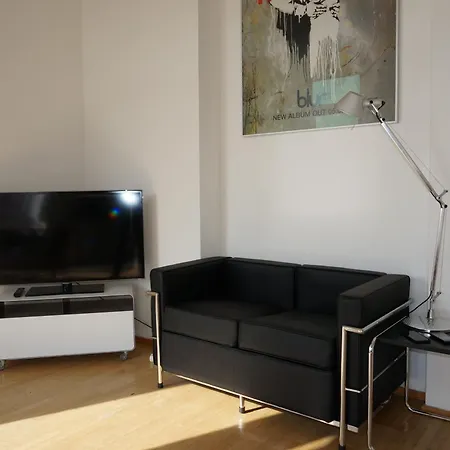 Bright Rooftop Loft With River View Διαμέρισμα