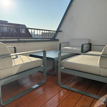 Bright Rooftop Loft With River View * Берлин